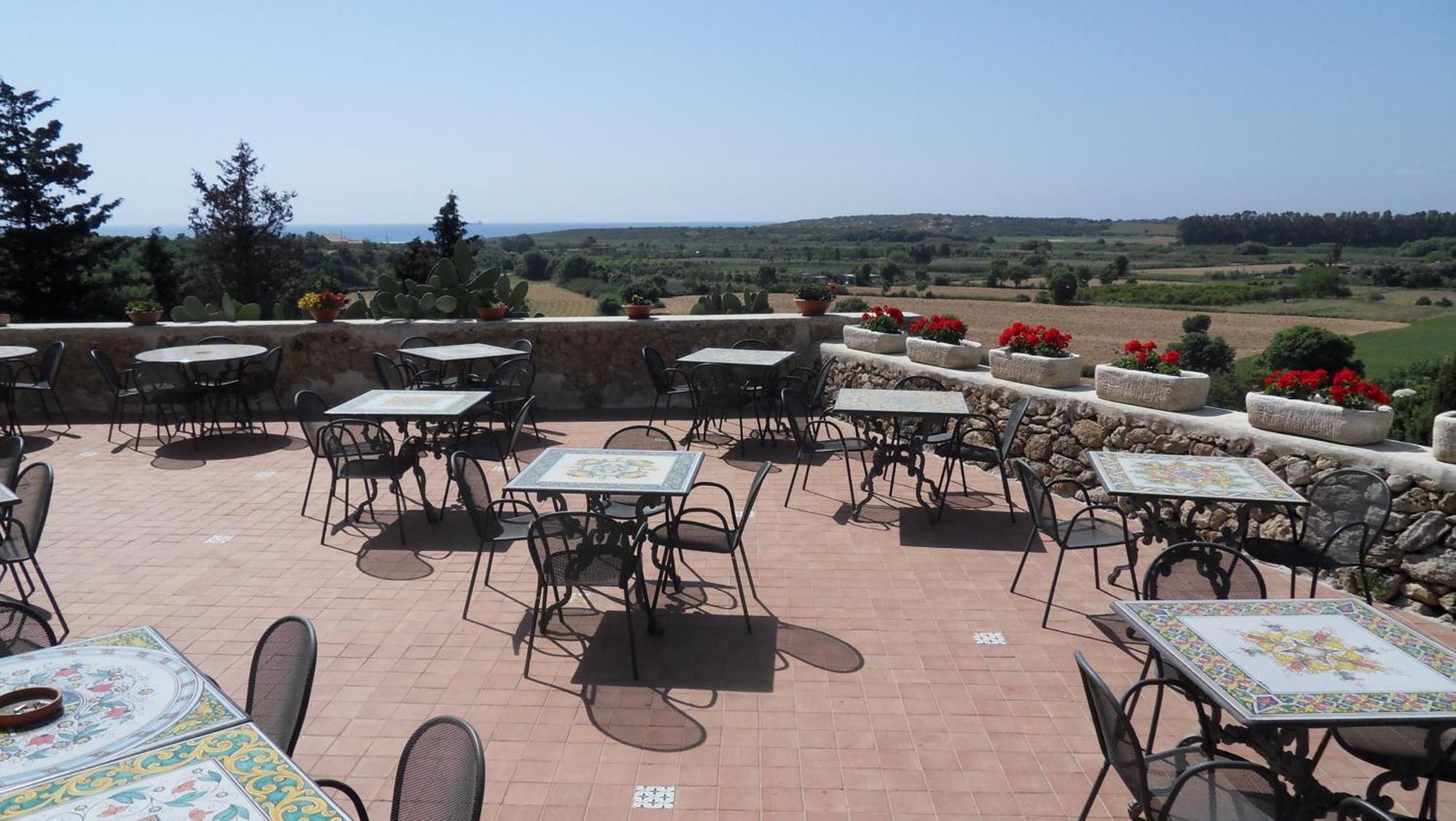 Hotel La Corte Del Sole Lido di Noto Exterior foto